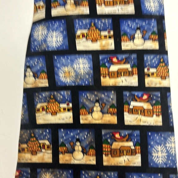 Christmas Tie - Picture 2 of 3